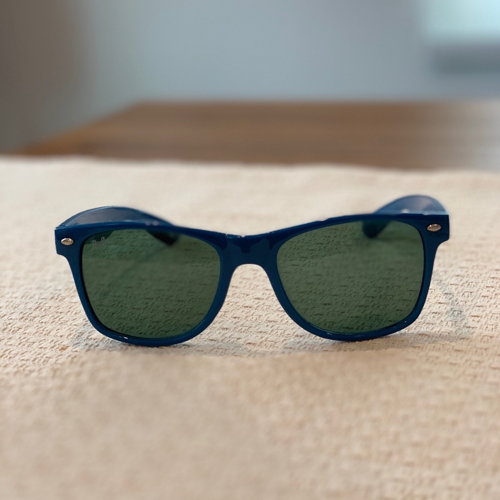 Ray an Wayfarer Sunglasses